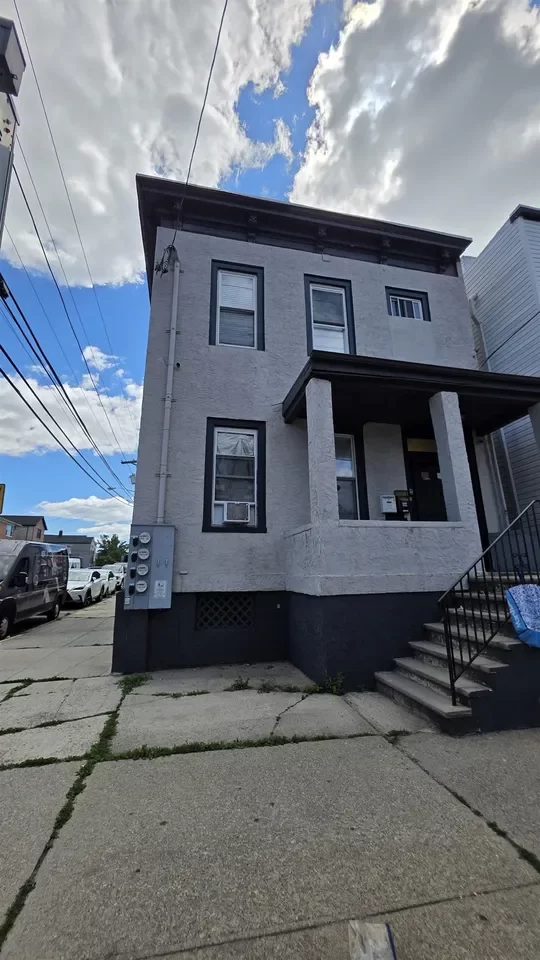 2BR Condo for Sale in North Bergen, NJ