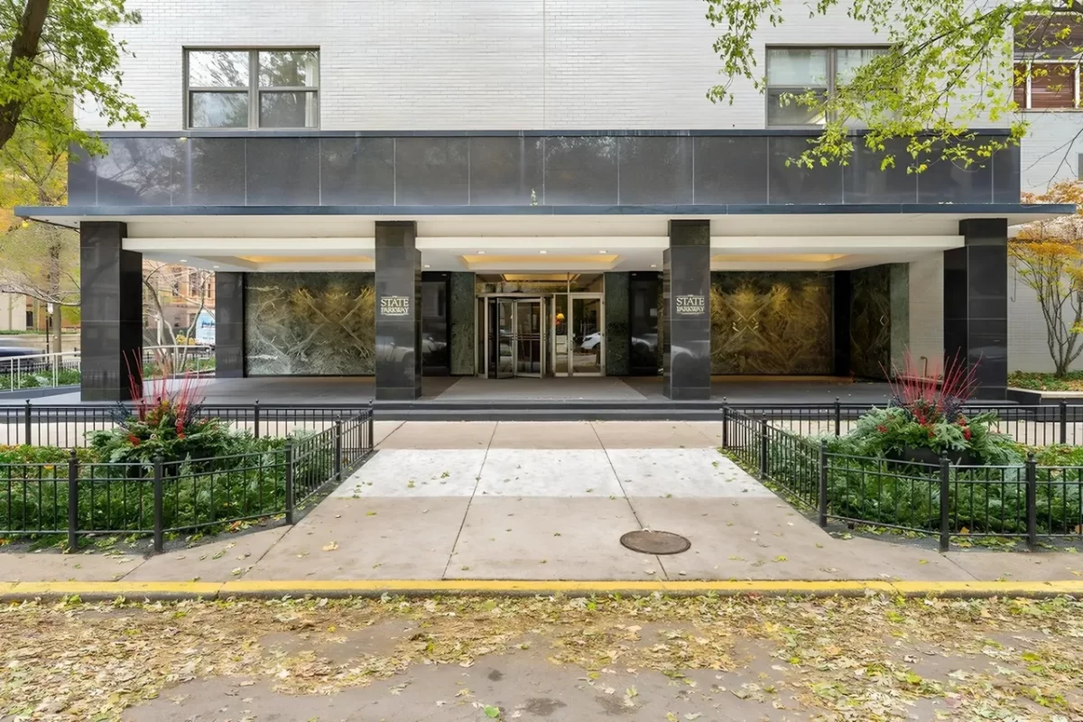 3BR Condo for Sale in Chicago, IL