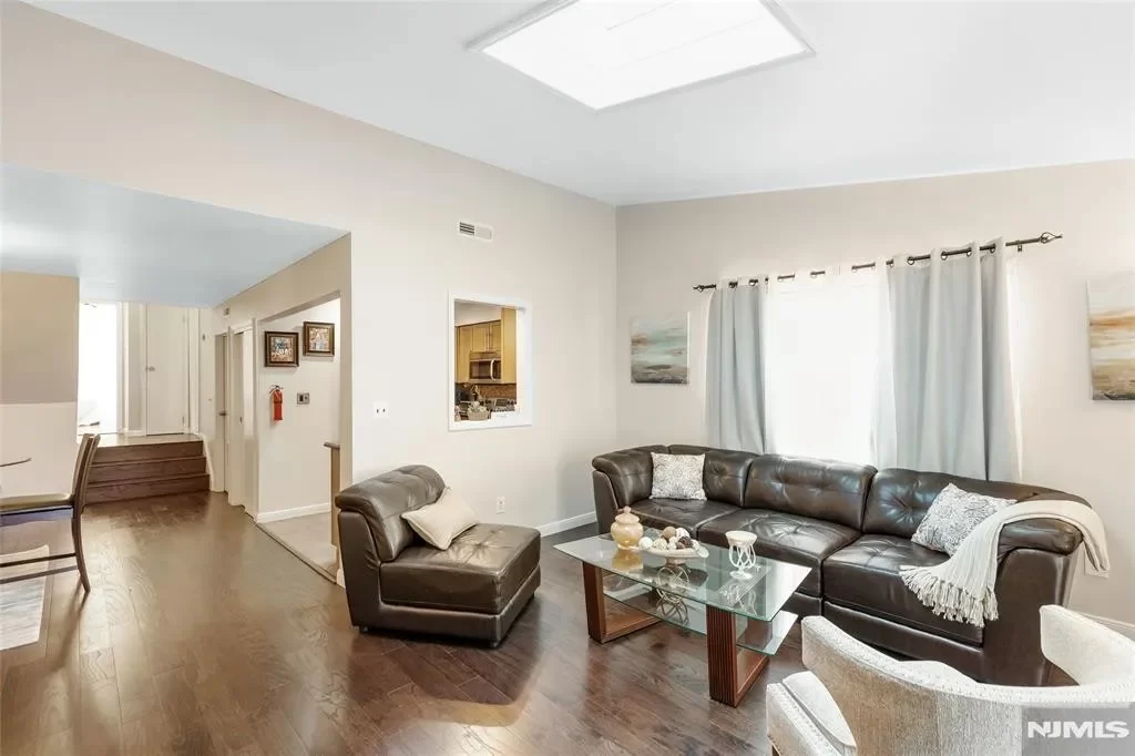 2BR Condo for Rent in North Bergen, NJ