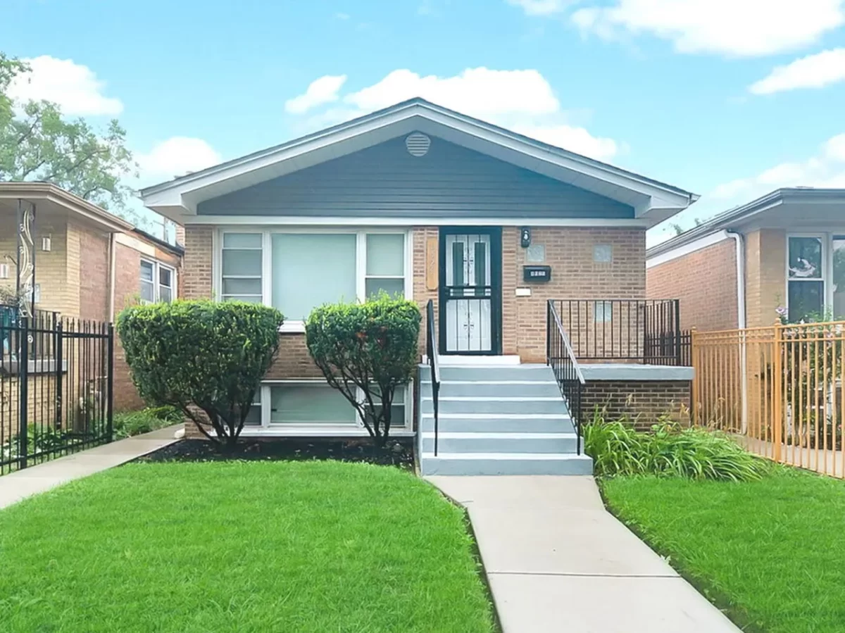 3BR House for Sale in Chicago, IL