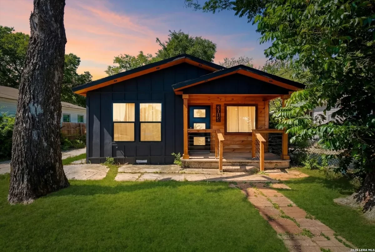 2BR House for Sale in San Antonio, TX