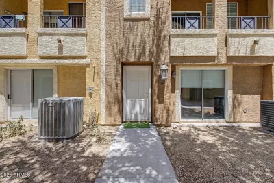 3BR Townhouse for Sale in Phoenix, AZ