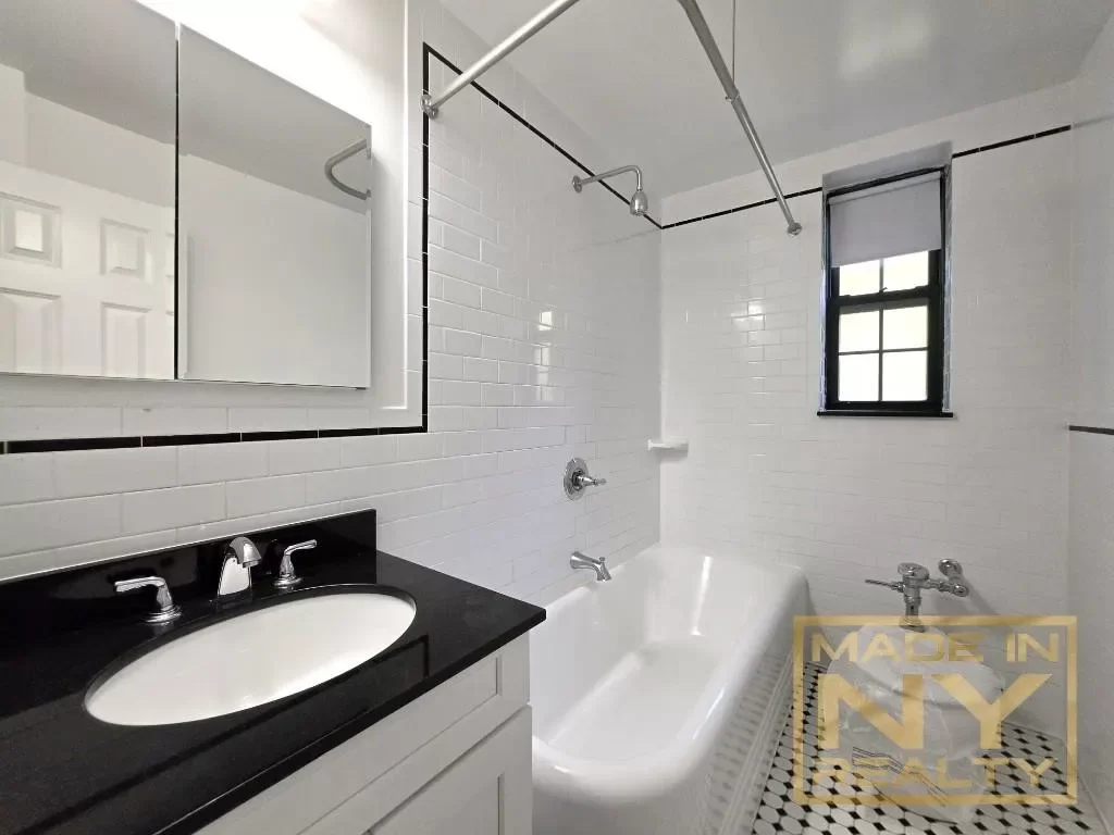 2BR Apartment for Sale in Sunnyside Gardens, NY