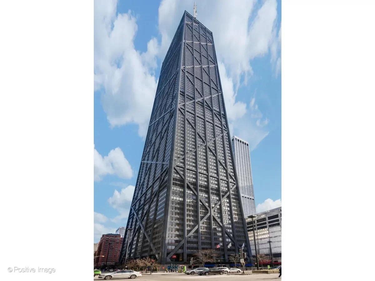 5BR Condo for Sale in Chicago, IL