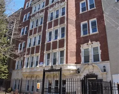 Studio Apartment for Rent in Chicago, IL