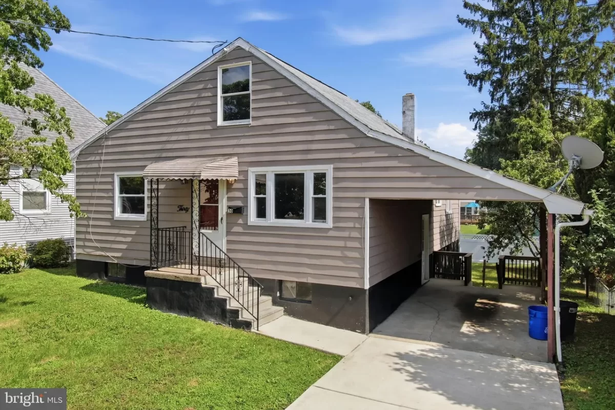 4BR House for Sale in Mount Ephraim, NJ