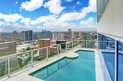 5BR Condo for Sale in Houston, TX