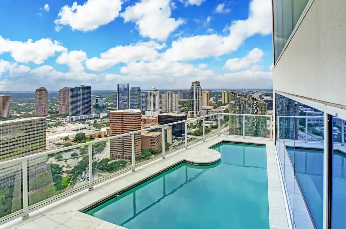 5BR Condo for Sale in Houston, TX
