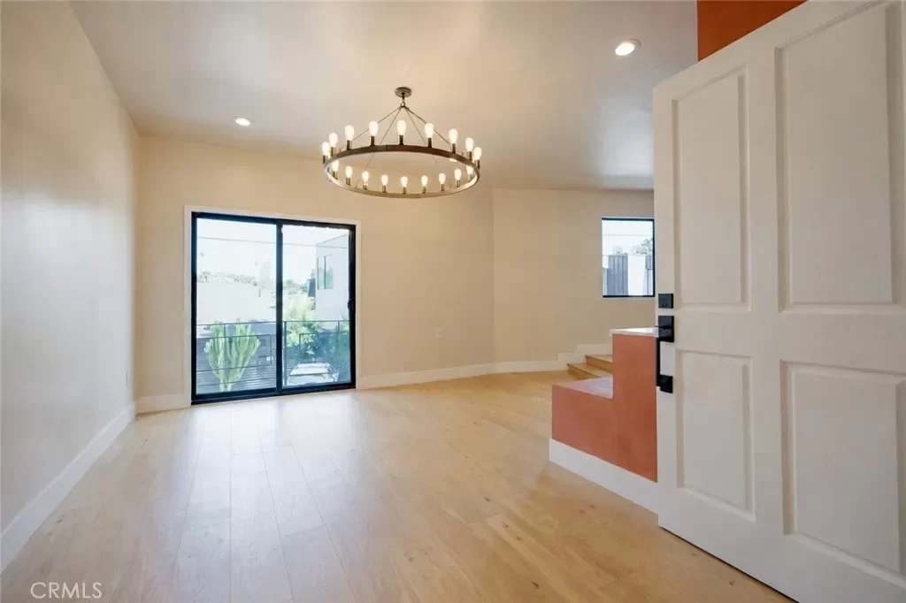 2BR House for Rent in Los Angeles, CA