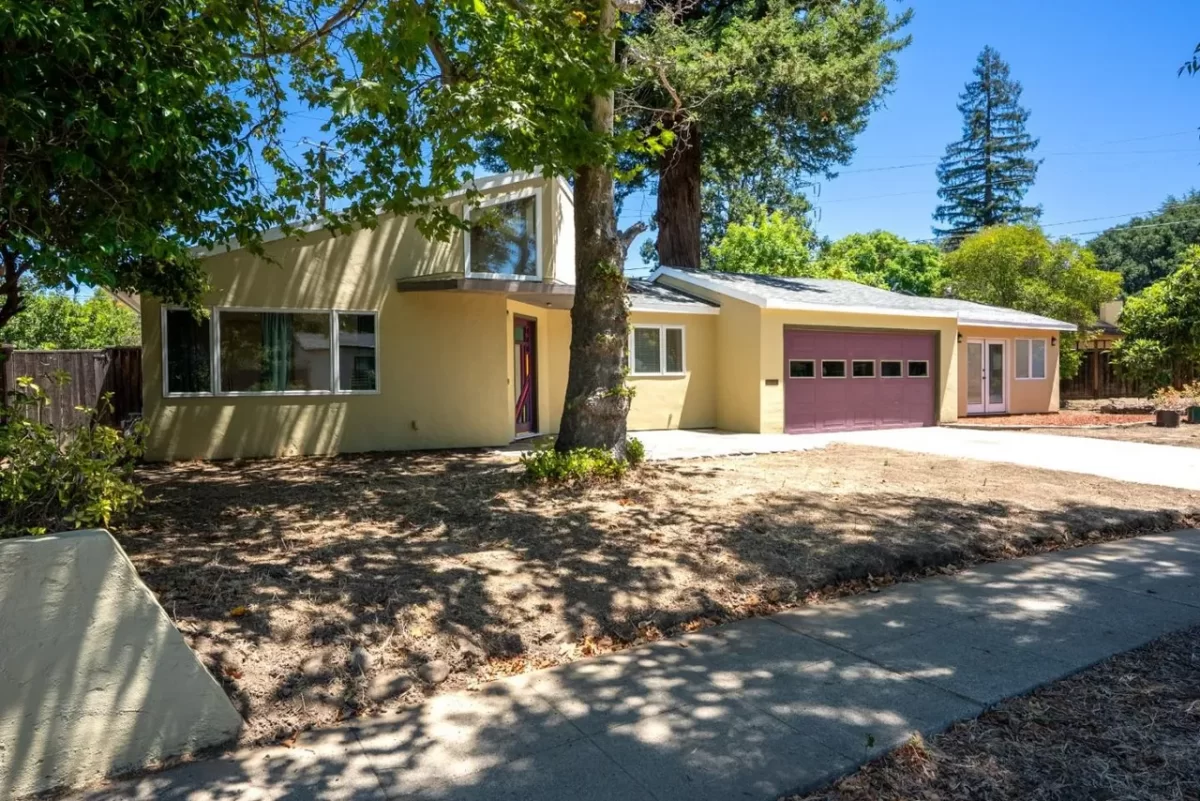 4BR House for Sale in Los Gatos, CA