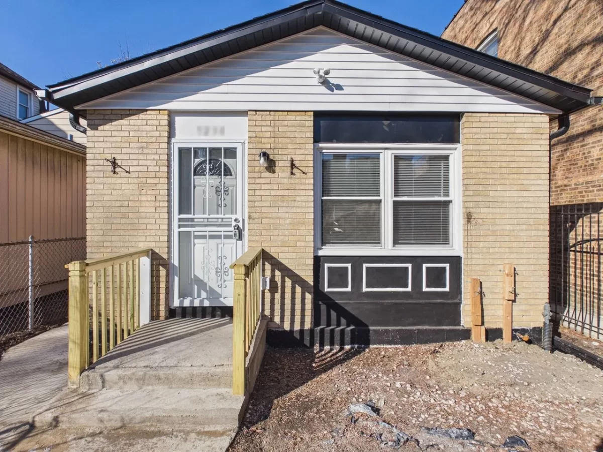 3BR House for Sale in Chicago, IL