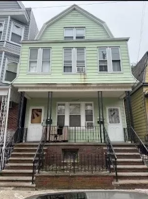 2BR House for Rent in Bayonne, NJ