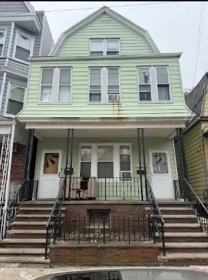 2BR House for Rent in Bayonne, NJ