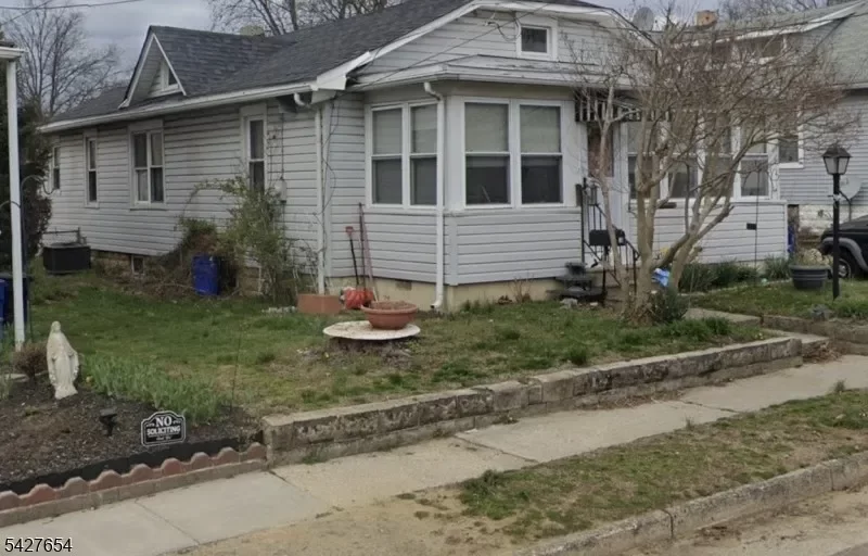 3BR House for Sale in Gloucester City, NJ