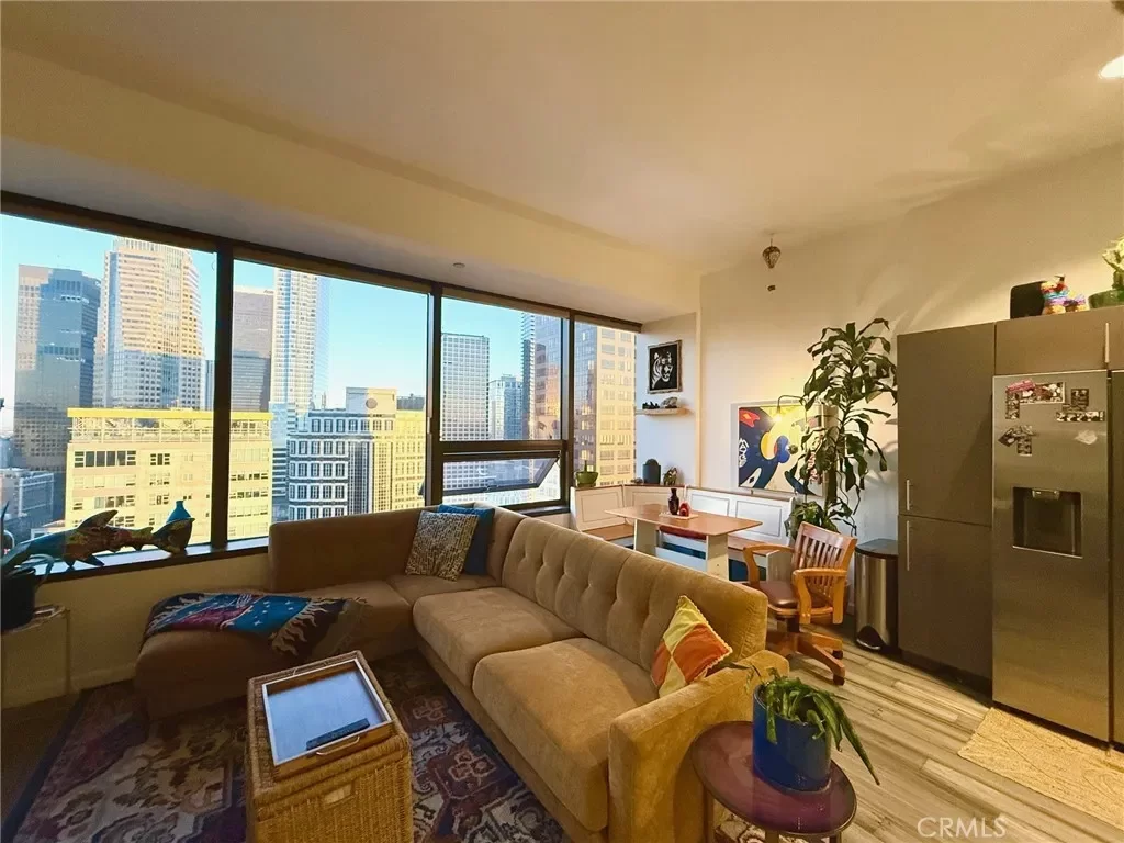1BR Condo for Sale in Los Angeles, CA