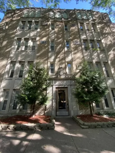 House for Rent in Chicago, IL