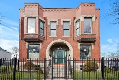 8BR Multi-Family for Sale in Chicago, IL