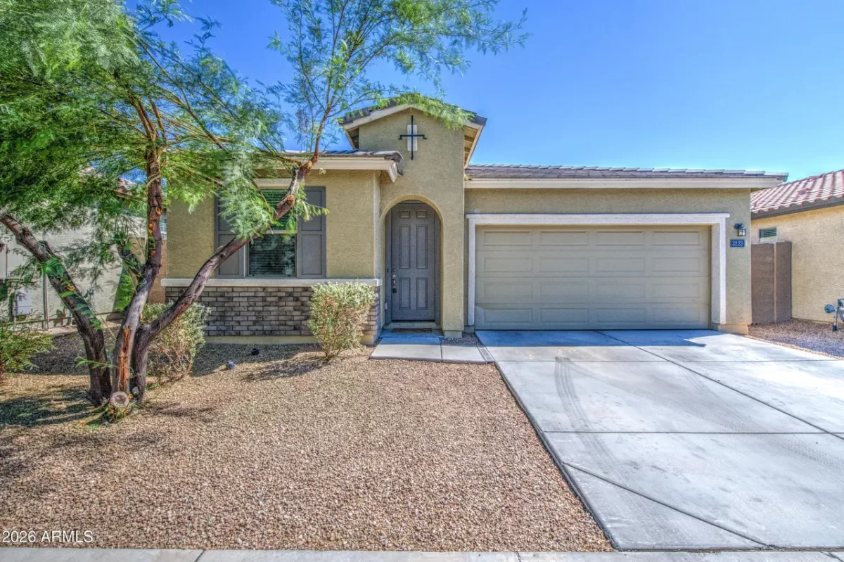 4BR House for Sale in Phoenix, AZ