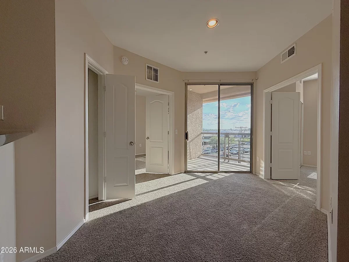 2BR Condo for Sale in Phoenix, AZ