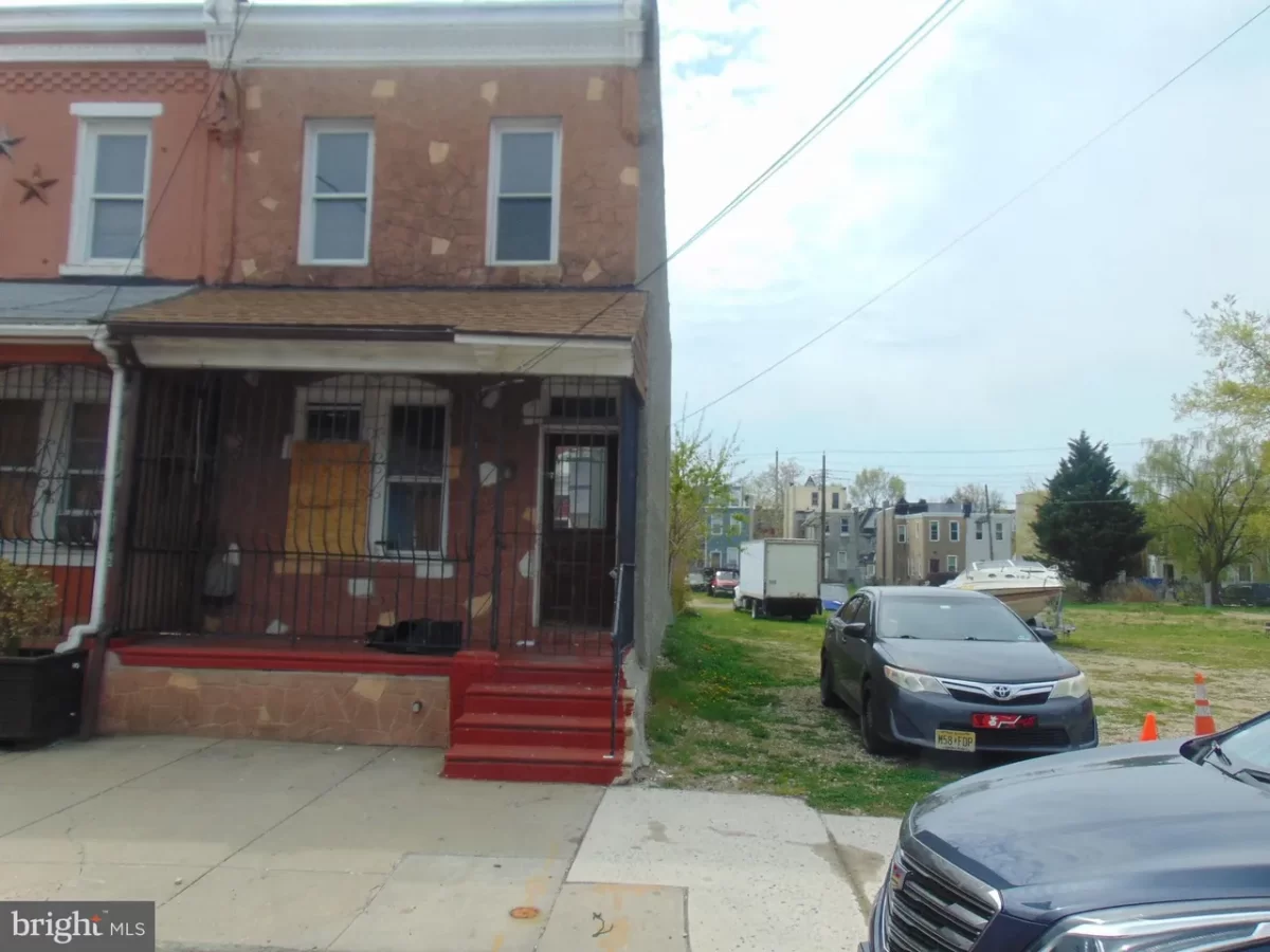 3BR Townhouse for Sale in Camden, NJ