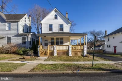 3BR House for Sale in Oaklyn, NJ