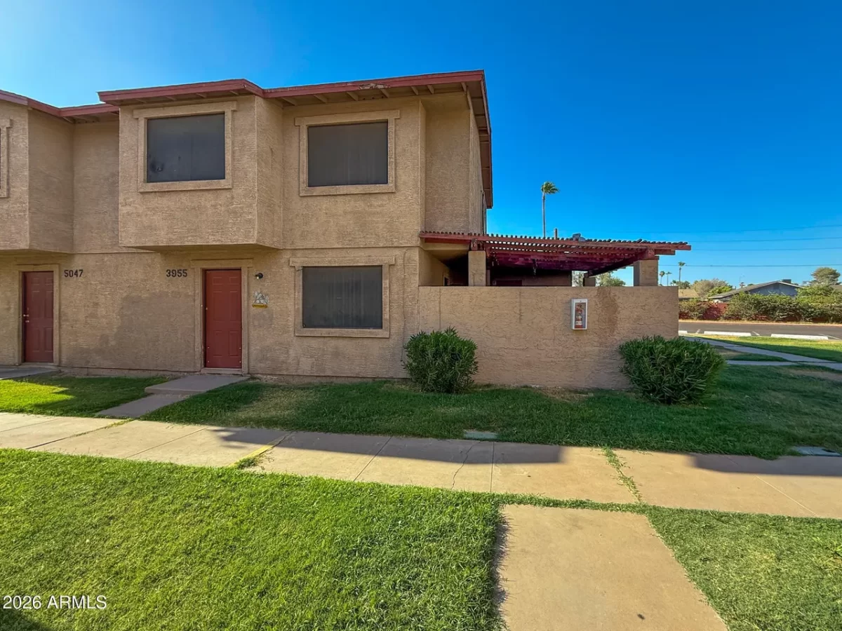 3BR Townhouse for Sale in Phoenix, AZ