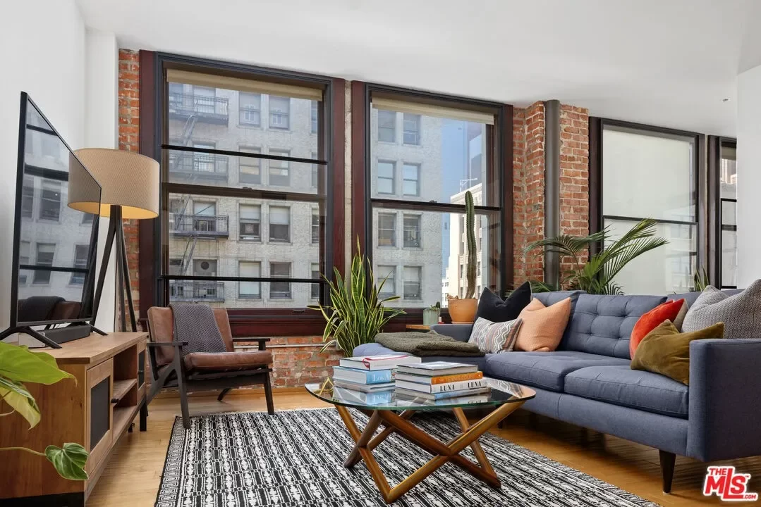 1BR Condo for Sale in Los Angeles, CA