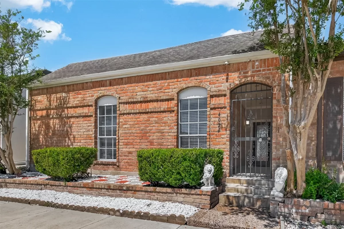 3BR Townhouse for Sale in Houston, TX