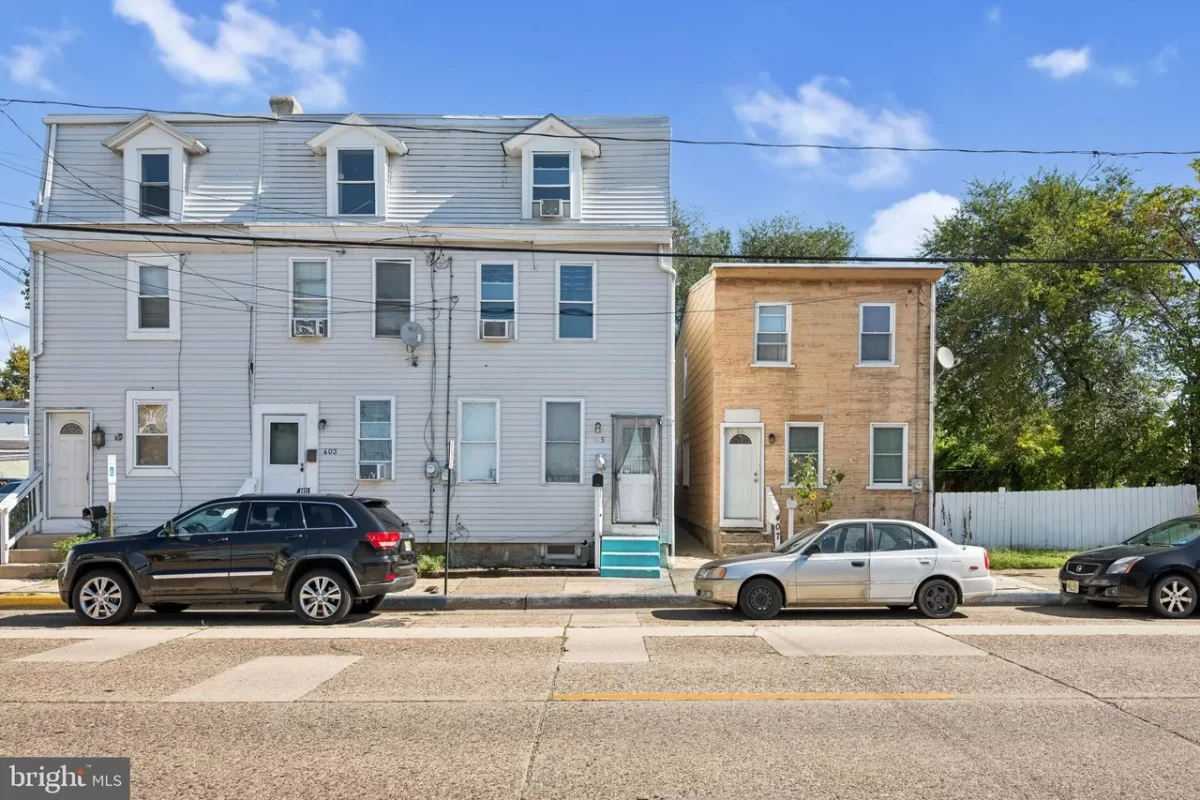 3BR Townhouse for Sale in Gloucester City, NJ