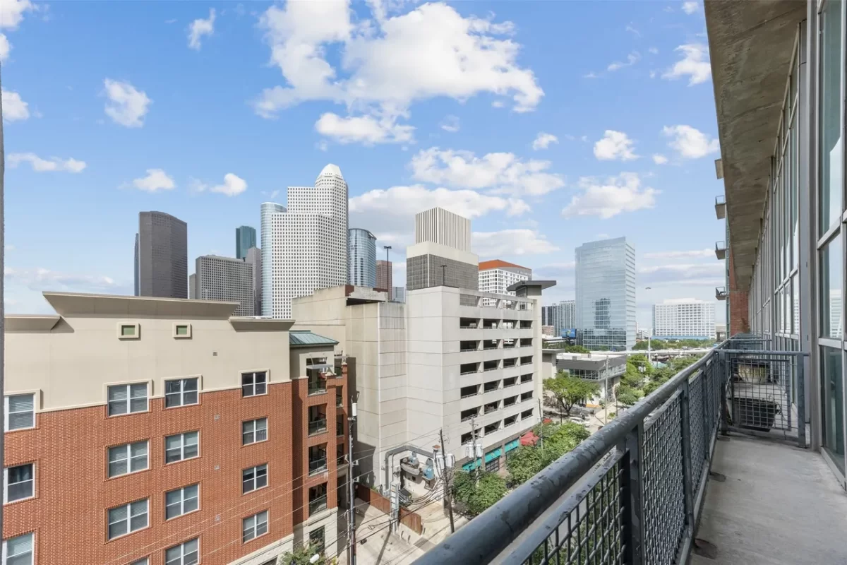 2BR Condo for Sale in Houston, TX