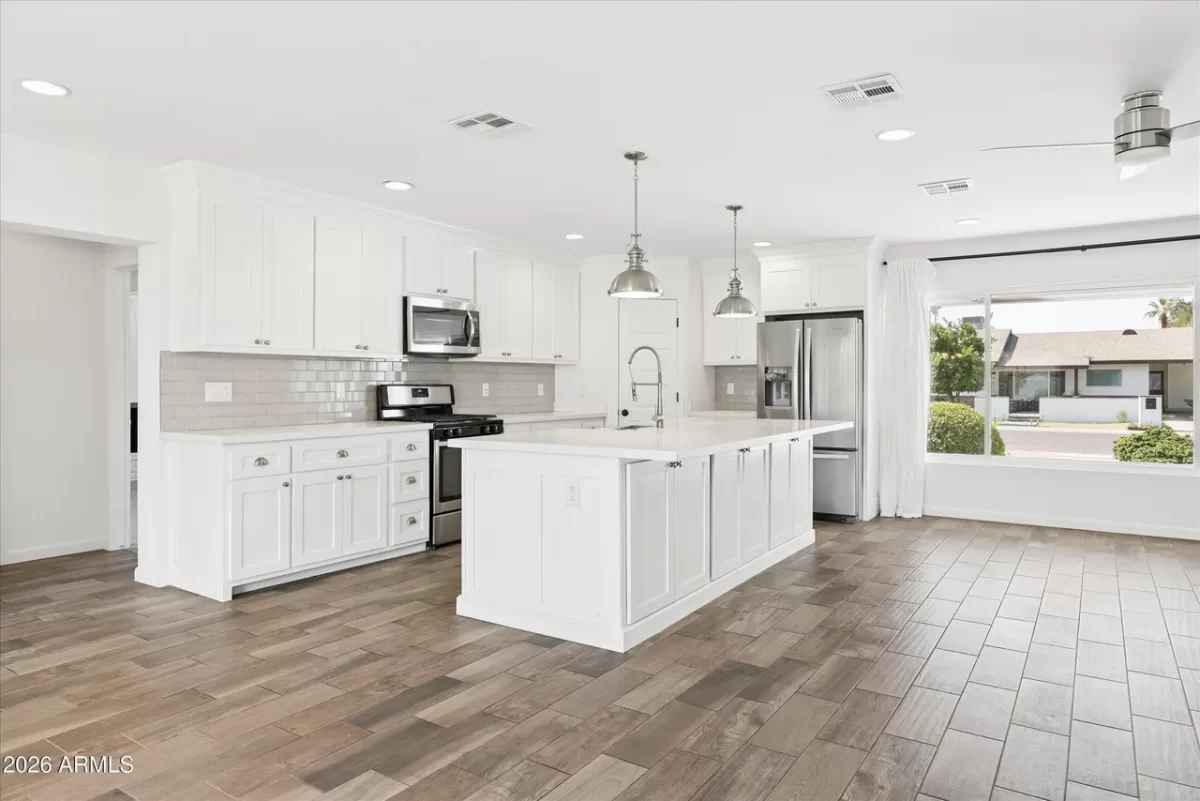 4BR House for Sale in Phoenix, AZ