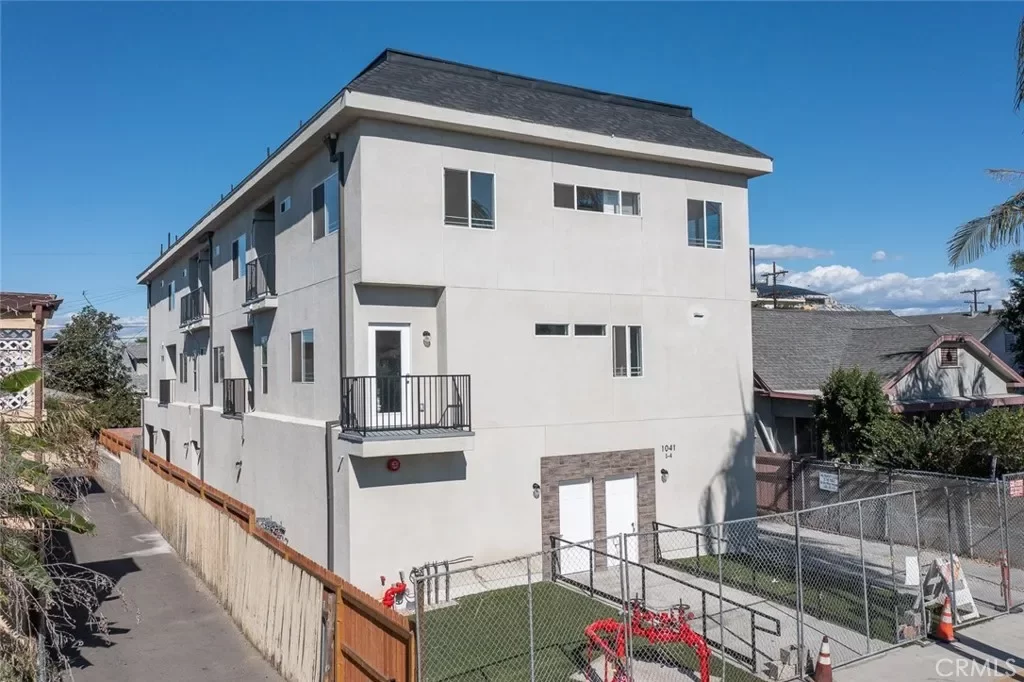 12BR Multi-Family for Sale in Los Angeles, CA
