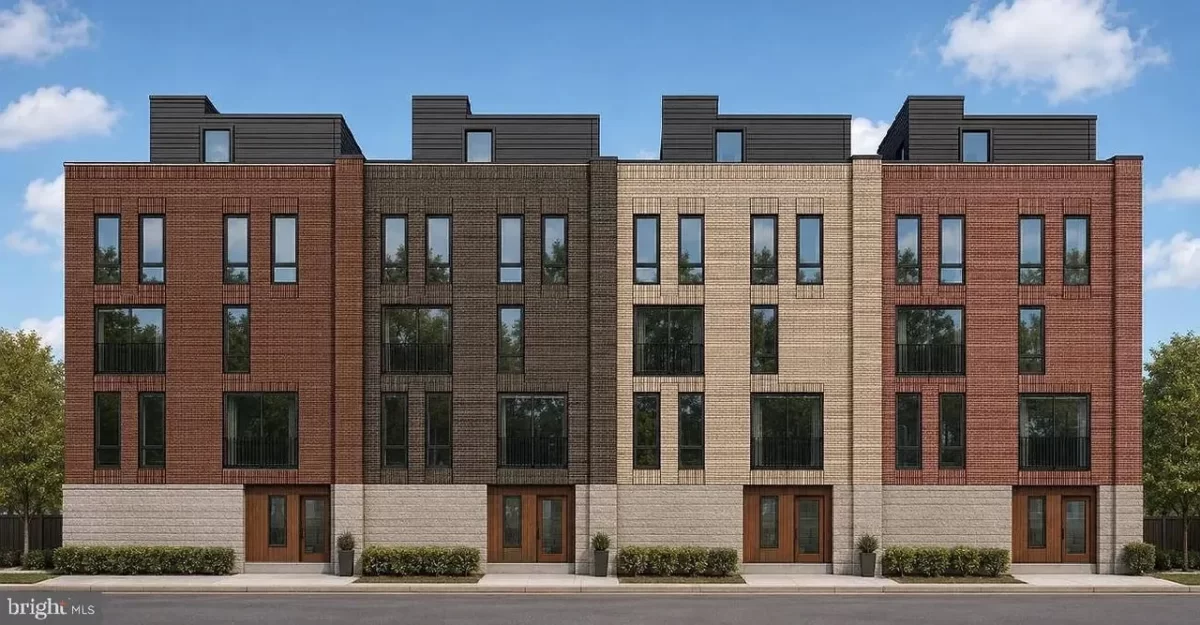 4BR Townhouse for Sale in Philadelphia, PA