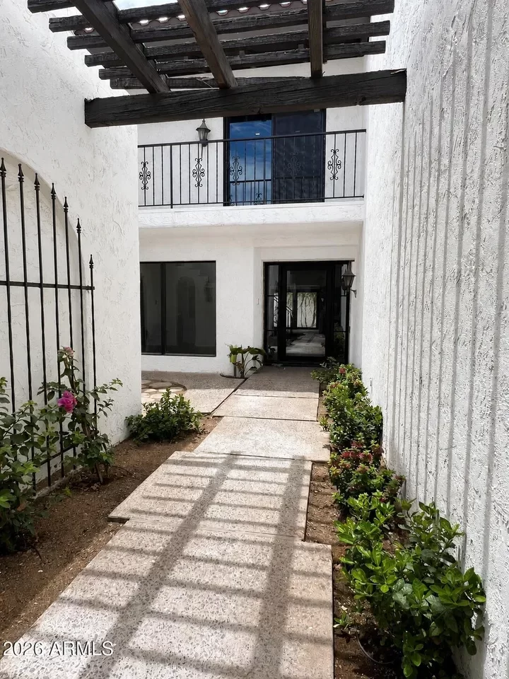3BR Townhouse for Sale in Phoenix, AZ