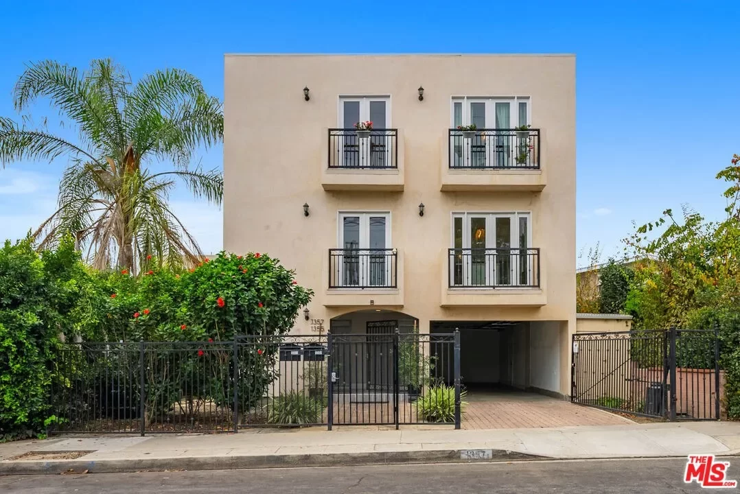 2BR Condo for Rent in Los Angeles, CA