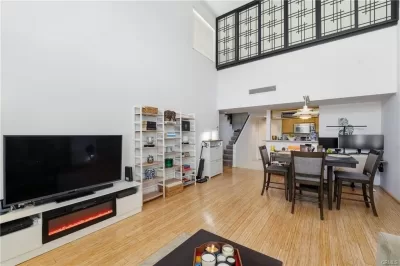 2BR Condo for Sale in Los Angeles, CA