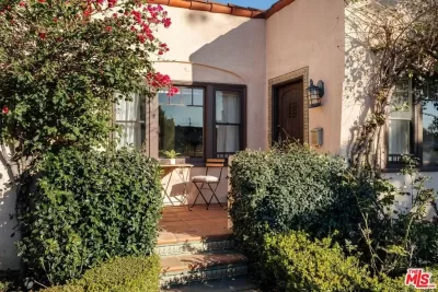 5BR Multi-Family for Sale in Los Angeles, CA