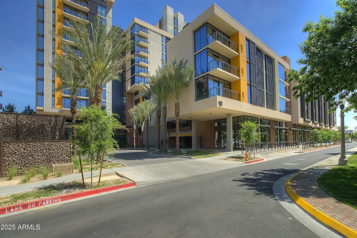 2BR Condo for Sale in Phoenix, AZ