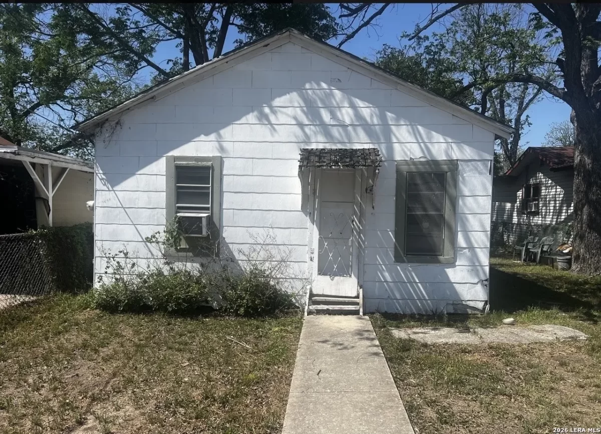 1BR House for Sale in San Antonio, TX