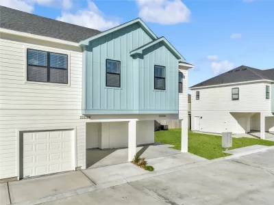 2BR Multi-Family for Sale in Houston, TX