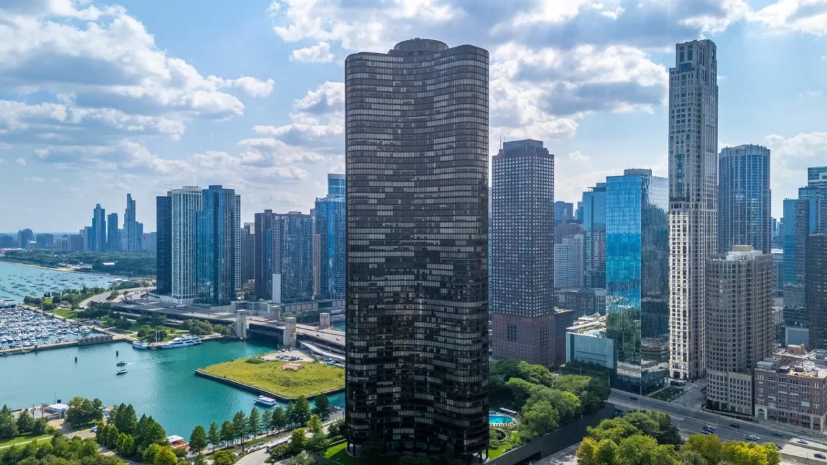 3BR Condo for Sale in Chicago, IL