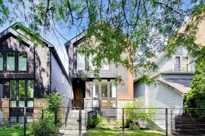 3BR House for Sale in Chicago, IL