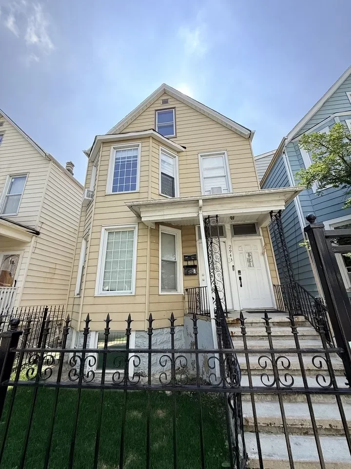 2BR House for Rent in Chicago, IL