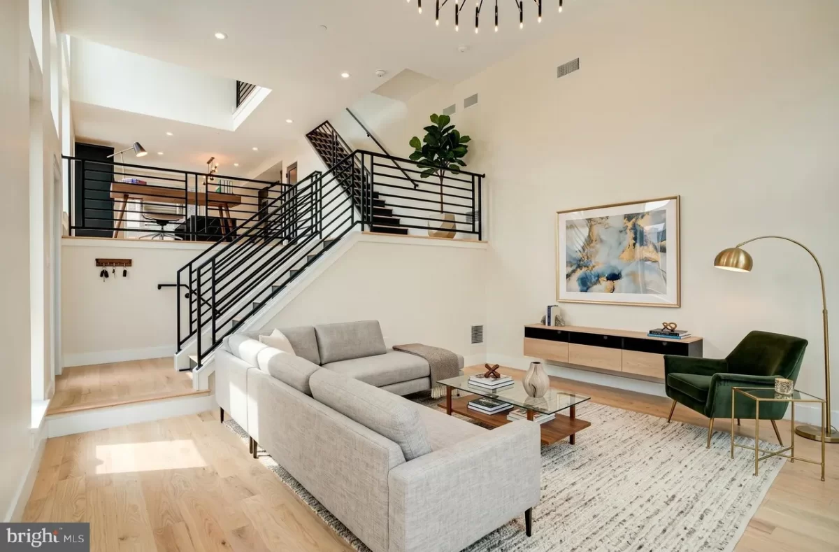 3BR Townhouse for Sale in Philadelphia, PA