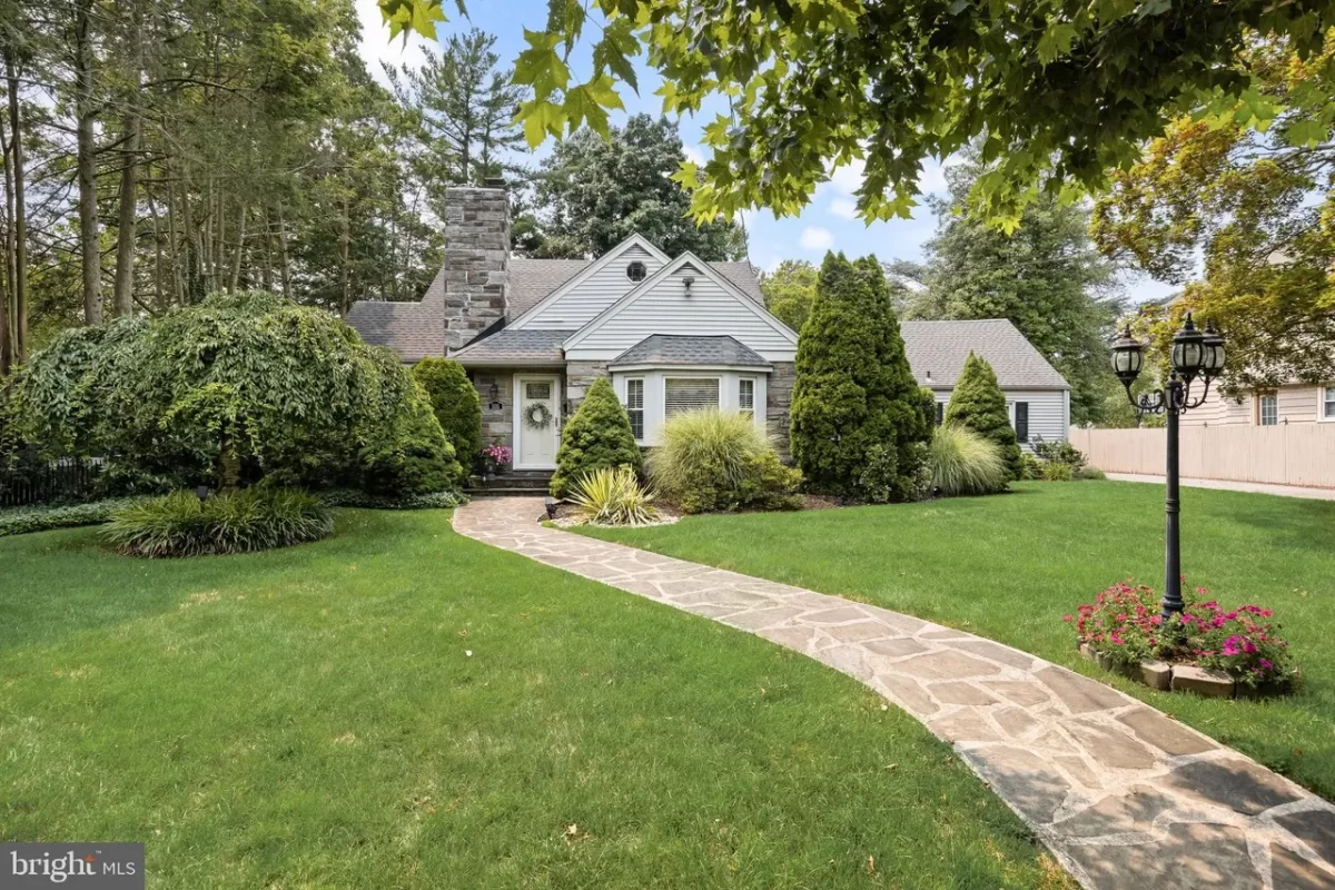 4BR House for Sale in Haddon Township, NJ