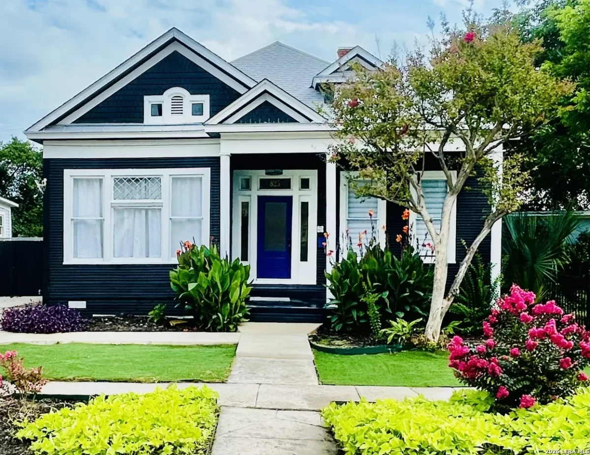 2BR House for Sale in San Antonio, TX