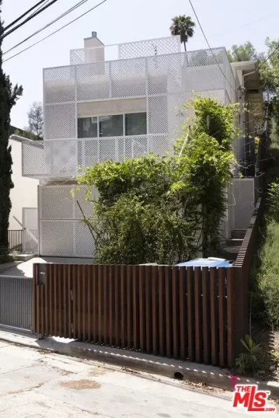 2BR House for Rent in Los Angeles, CA