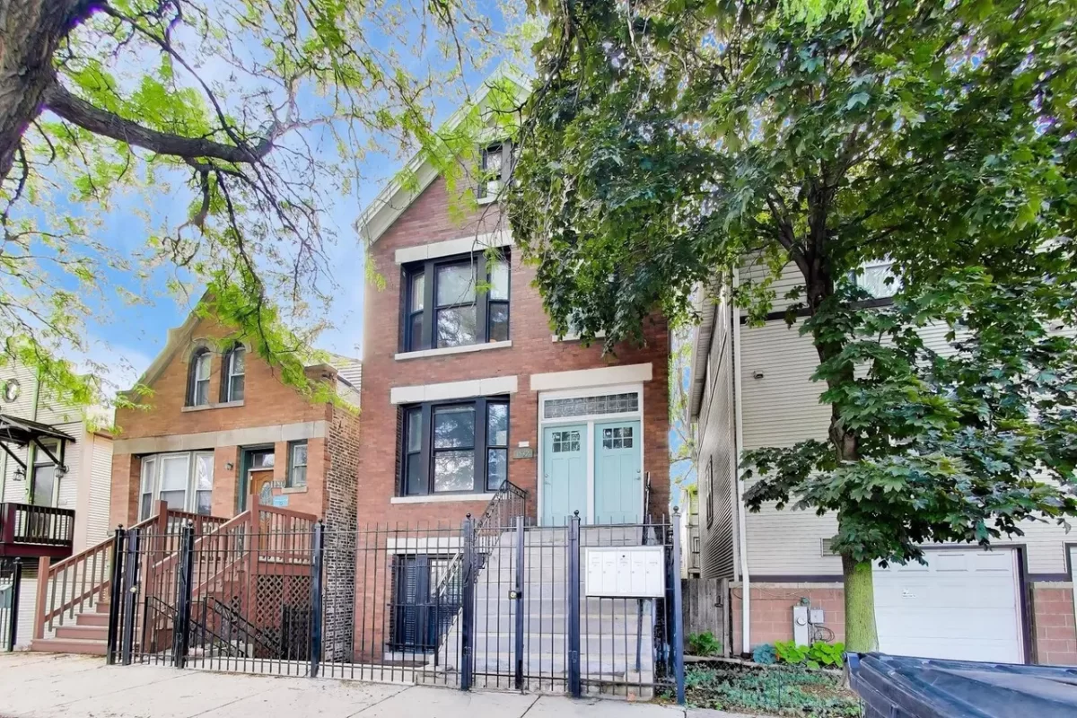 2BR House for Rent in Chicago, IL