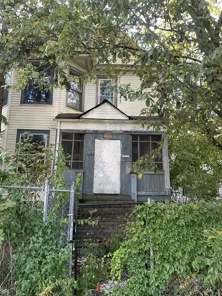 6BR House for Sale in Chicago, IL