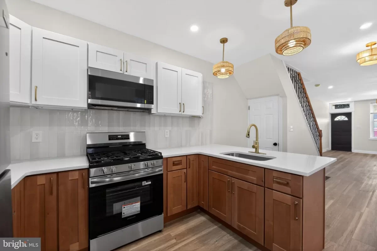 4BR Townhouse for Sale in Camden, NJ